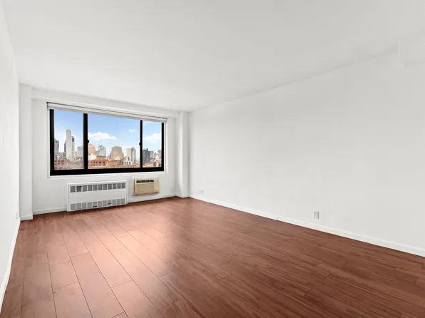 185 Hall Street image 2 of 8