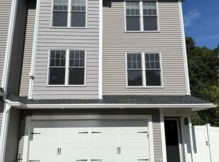 2 Burncoat Hts, Worcester, MA 01606