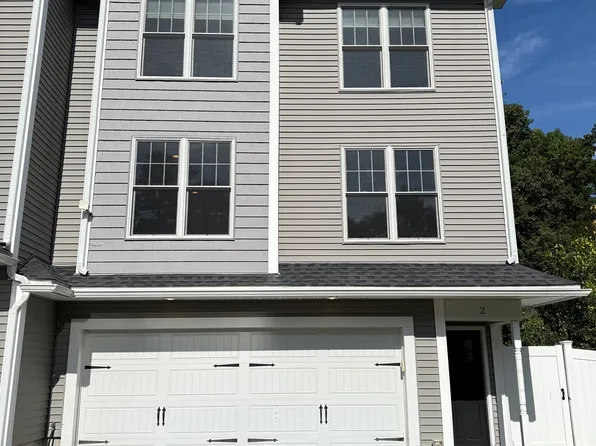 2 Burncoat Hts, Worcester, MA 01606