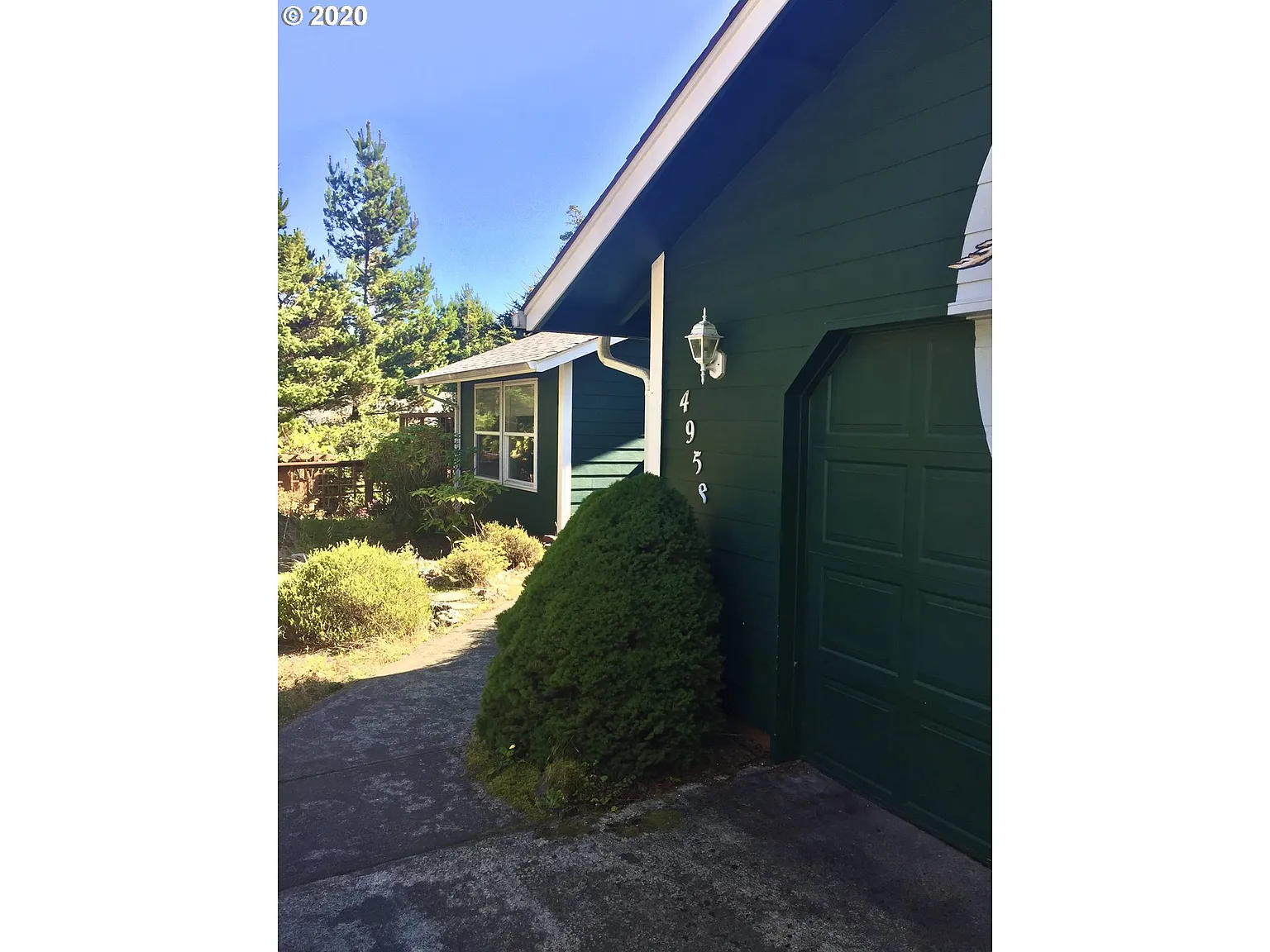 4958 Oceana Dr photo 1