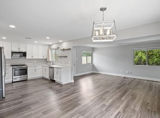 1114 Hackamore Rd, Vista, CA 92083