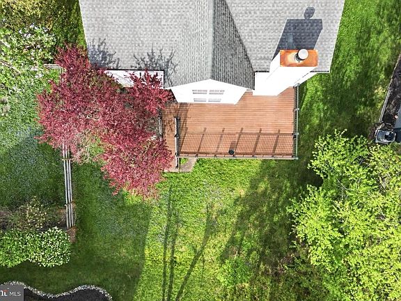2nd image of 103 Hidden Ct
