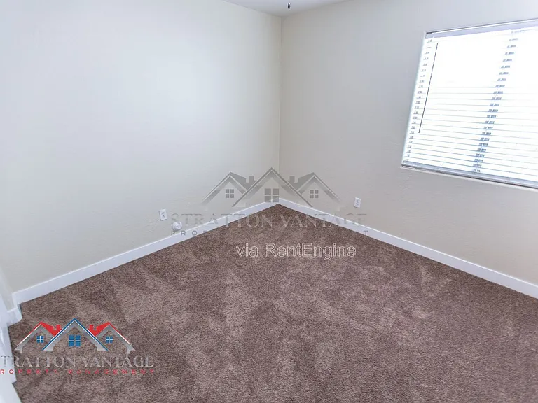 1868 W Desert Seasons Dr — Photo 20