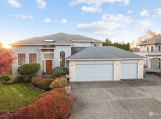 3614 197th Avenue Ct E, Lake Tapps, WA 98391