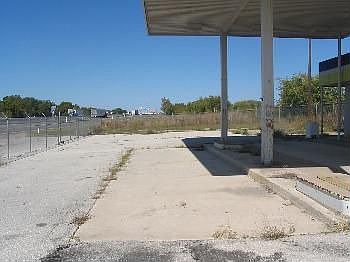 3rd image of 6531 N General Bruce Dr