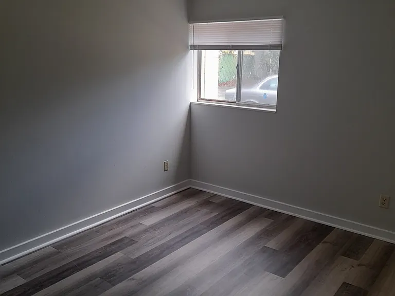 2043 Dunsford Ter #25 — Photo 12