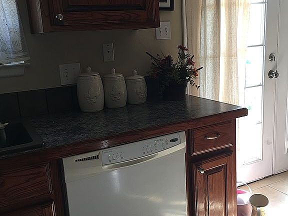 5th image of 8622 Dublin Ave