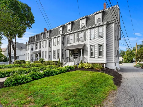 12 Maple Ave #3, Andover, MA 01810