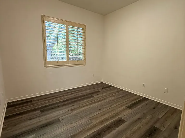 990 Clear Sky Pl — Photo 12
