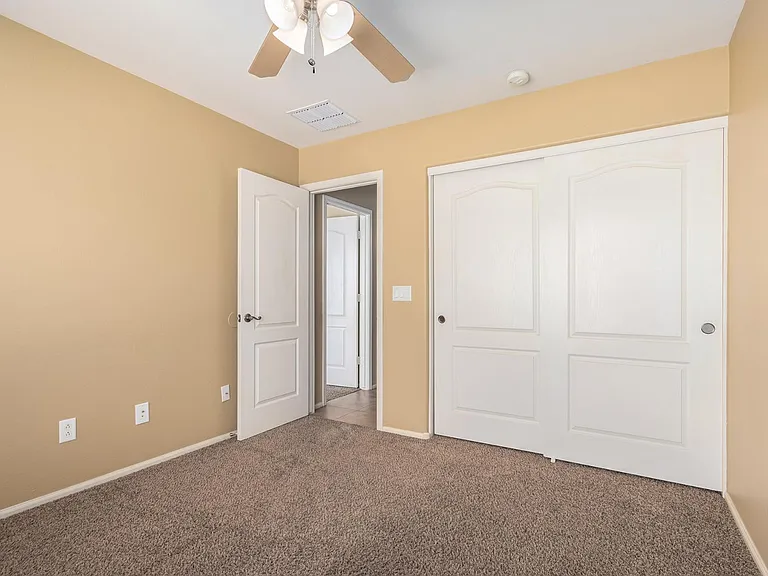1238 W Dana Dr — Photo 32