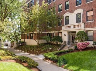 145 Englewood Ave APT 33, Brighton, MA 02135