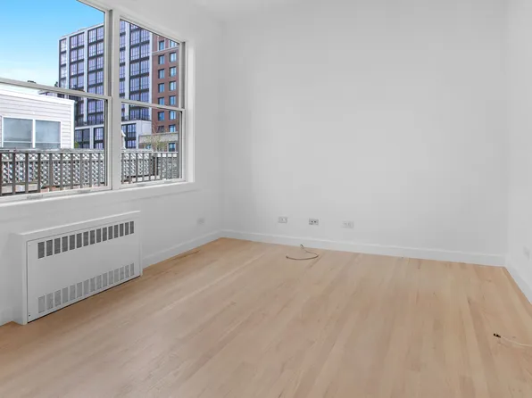 740 West End Avenue image 9 of 20