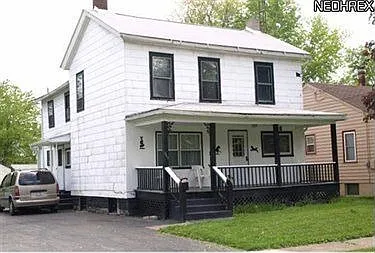 247 Emma St photo 1