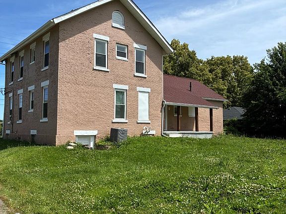 3rd image of 2400 Oberlin Ave #2