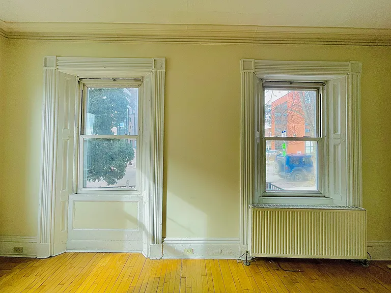 111 College St #1C — Photo 9