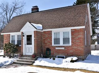 3 Mohawk Rd, Burlington, MA 01803