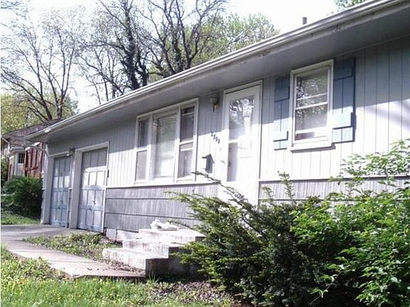 3rd image of 6703 Fairlane Dr