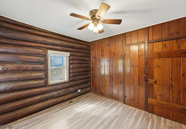 33 Hillside Ave — Photo 19