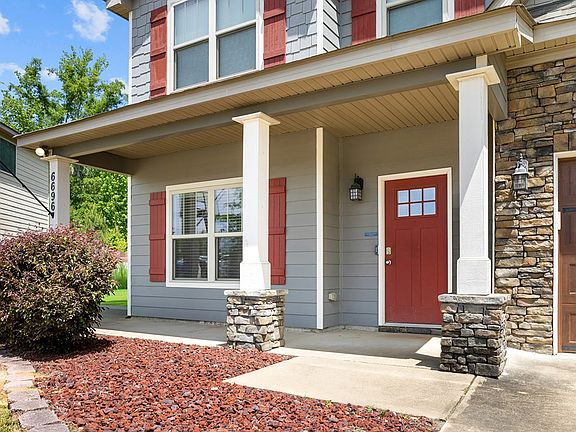 2nd image of 6696 Admiral Dr