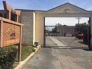 1014 Buena Vista St — Photo 1