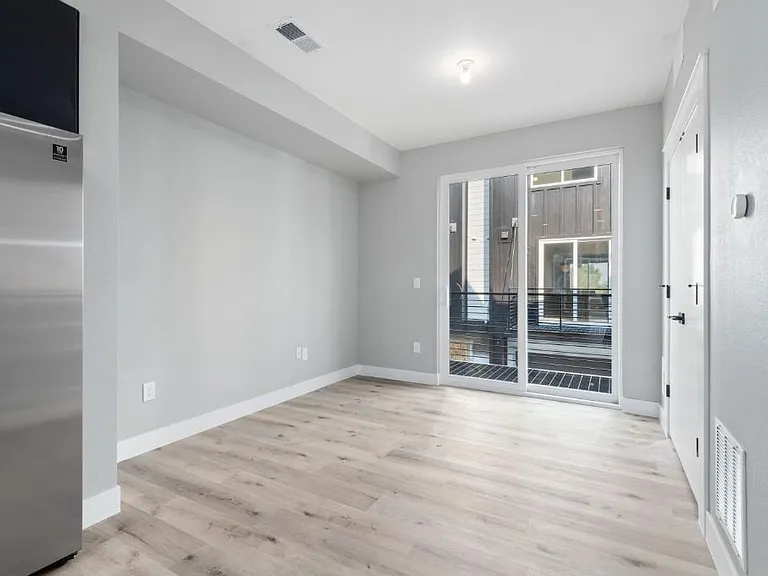 4925 W 10th Ave #105 — Photo 9
