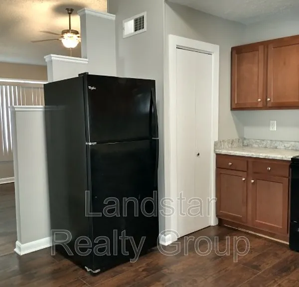 9403 Burgoo King Rd — Photo 23