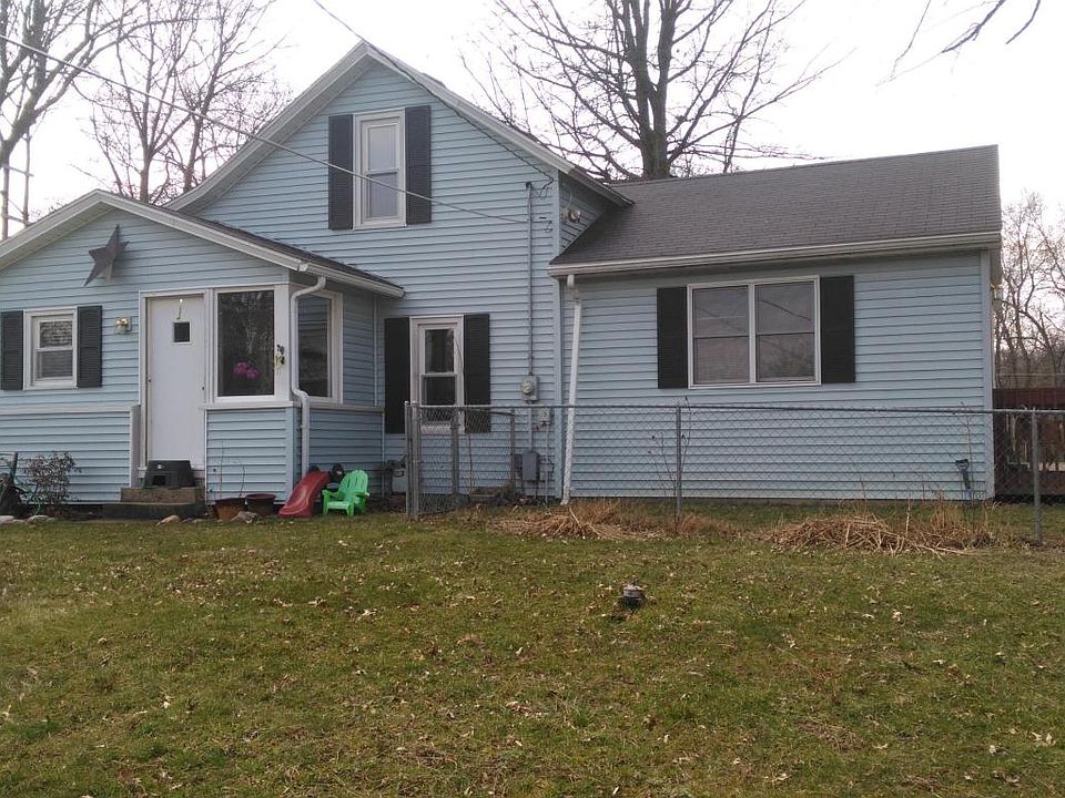 1st image of 1511 Parkhurst Ave NW