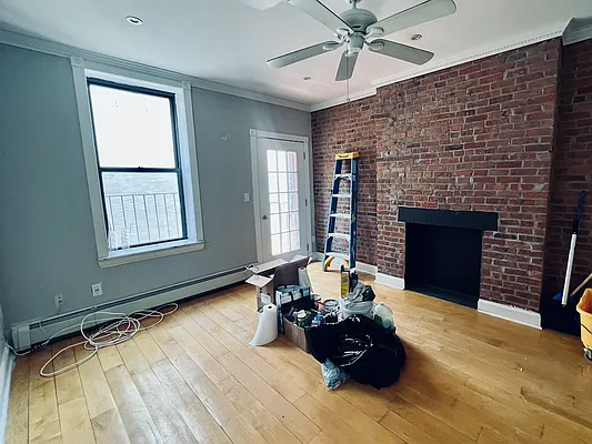 Rented by Mirador Real Estate | media 87