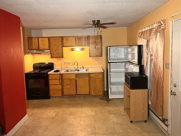 1462 Locust St #1 — Photo 6