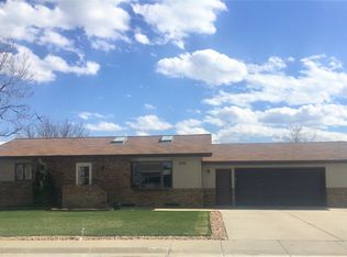 2010 E 31st St, Scottsbluff, NE 69361