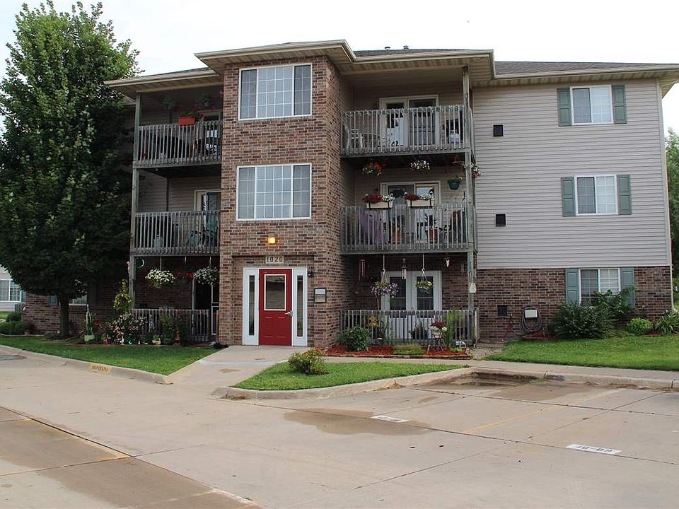 1st image of 1020 Duchess Dr Unit 7