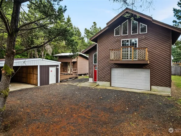 1276 Holand Drive, Grayland, WA 98547