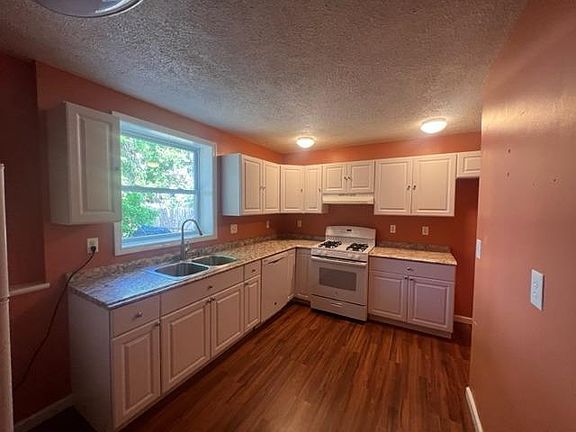 4th image of 3087 Massachusetts Ave