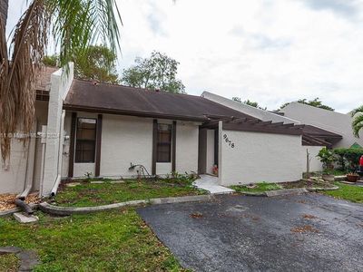 9678 NW 16th Ct, Pembroke Pines, FL, 33024