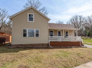 545 Quarry St, Baraboo, WI 53913