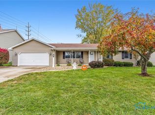 208 Waddle St, Findlay, OH 45840