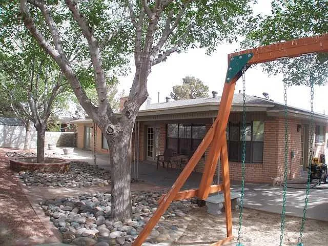 1633 Charles Owens Dr — Photo 17