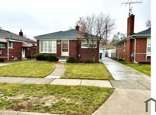 18280 Holland Ave, Eastpointe, MI