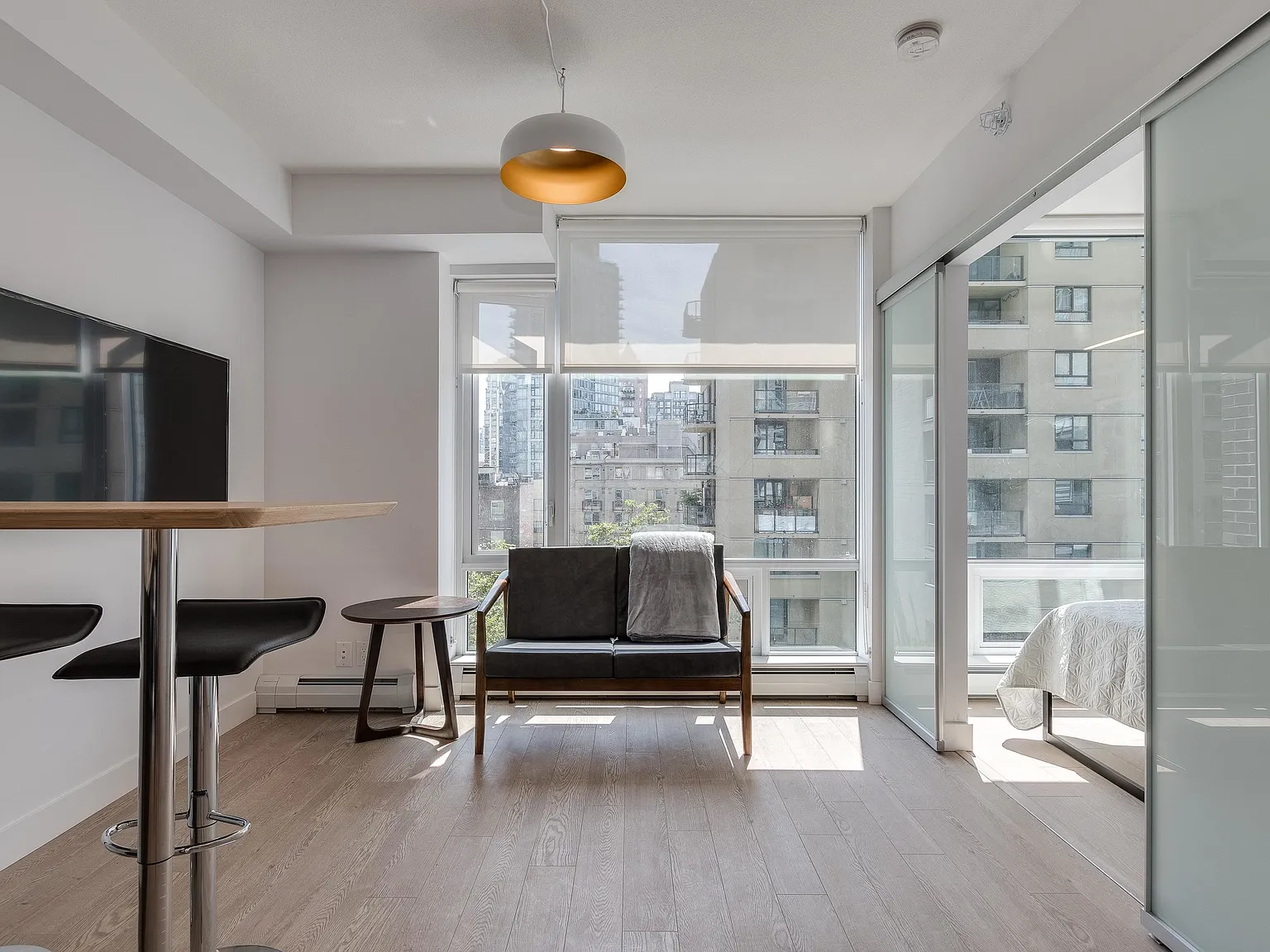 1 bed, 456 sqft, $2,950 — Photo 1