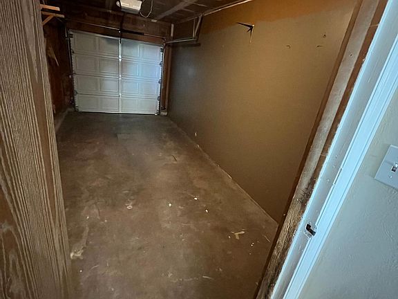 2nd image of 5523 Fiesta Ln