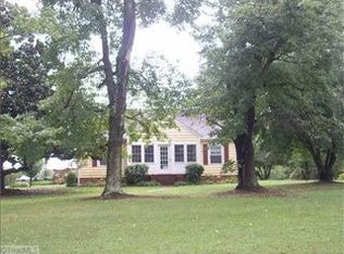 1602 Brill Rd, Greensboro, NC 27406