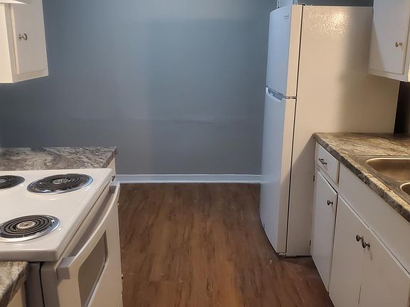2nd image of 2400 Mission Hill Dr APT 104