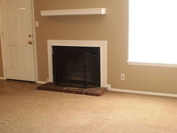 3rd image of 9128 Cedarpark Ln
