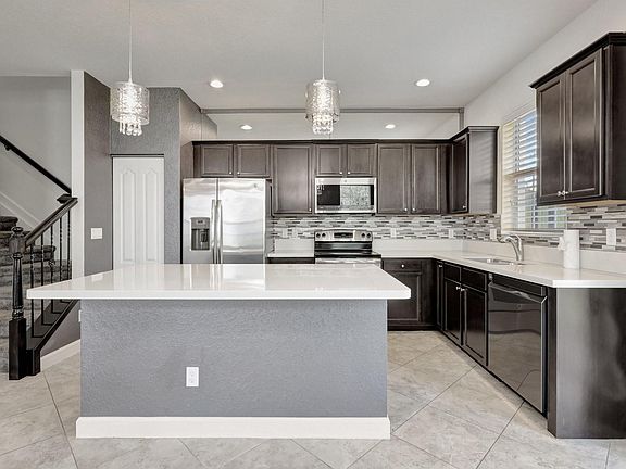 4th image of 4323 Brewster Lane