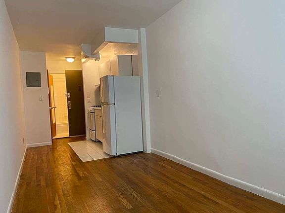 3rd image of 317 W 22nd St APT 1