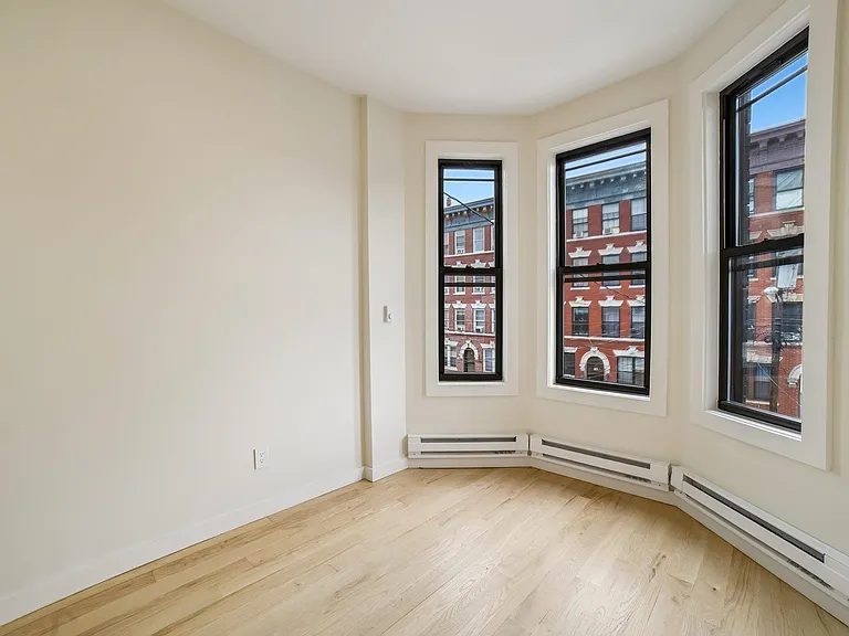 62.5 Oak St #2 — Photo 12