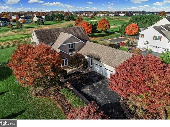 2nd image of 112 Saint Augustine Ct