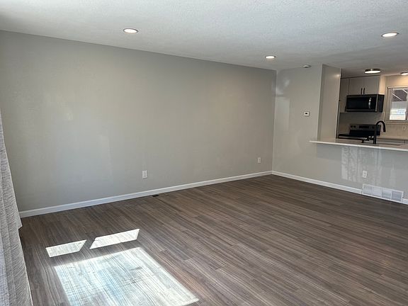 3rd image of 14415 E Warren Pl