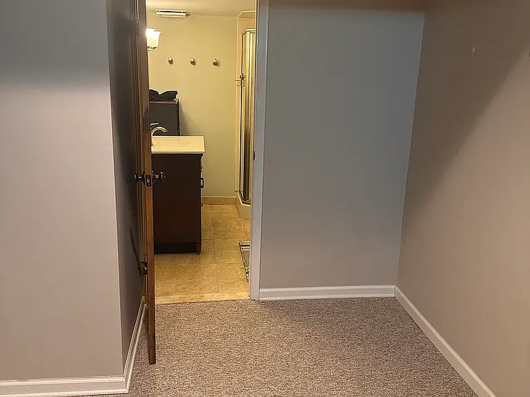 214 N Connecticut Ave — Photo 33