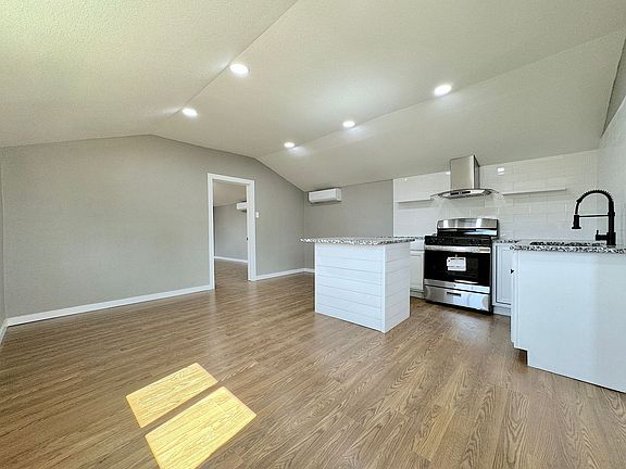 5th image of 2215 Marr St Unit B
